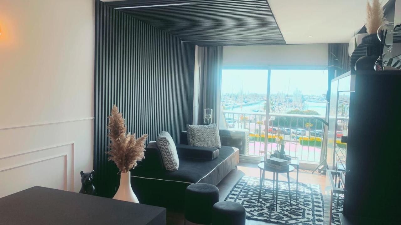 Appartement vue port et accès direct mer, centre ville de la Grande Motte prés de Montpellier Extérieur photo