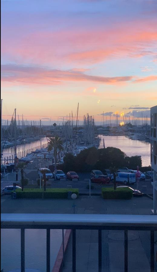 Appartement vue port et accès direct mer, centre ville de la Grande Motte prés de Montpellier Extérieur photo